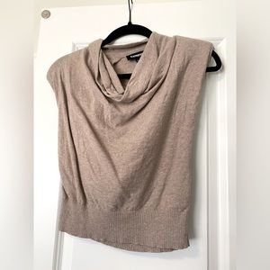 XS, tan express shirt